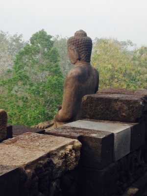 An intact and unprotected Buddha.